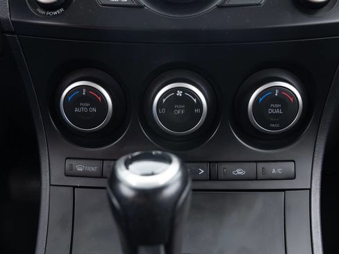 Used 2013 MAZDA MAZDA3 i Touring image 34