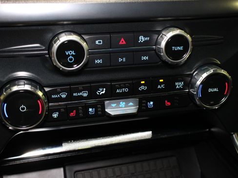 Used 2025 Ford F150 Raptor AWD/4WD image 26