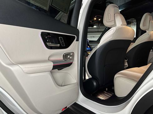 Certified 2026 Mercedes-Benz GLC 300 4MATIC image 18