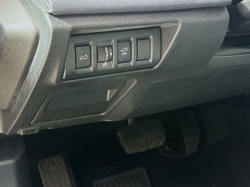 Used 2023 Subaru Outback Premium image 10