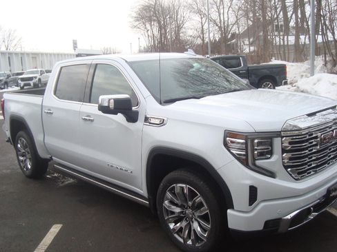 New 2026 GMC Sierra 1500 Denali w/ Denali Reserve Package image 3