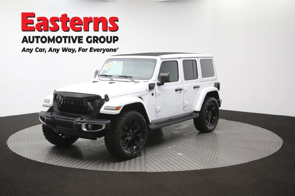 Used 2022 Jeep Wrangler Unlimited Sahara w/ Cold Weather Group AWD/4WD image 58