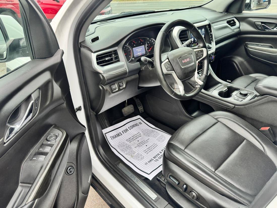 Used 2023 GMC Acadia SLT FWD image 12