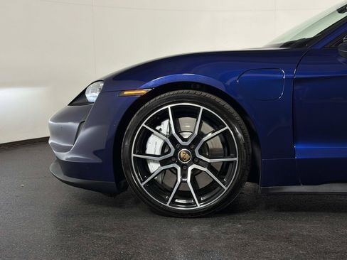 Used 2022 Porsche Taycan RWD image 12