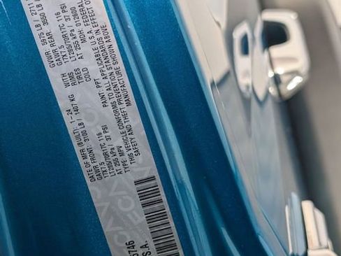 Used 2024 Jeep Wrangler Rubicon w/ Convenience Group image 33