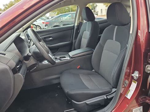 Used 2024 Nissan Sentra SV FWD image 14