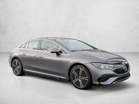 Used 2023 Mercedes-Benz EQE 350+ 4MATIC Sedan image 3
