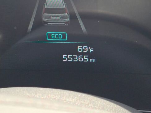 Used 2023 Kia Niro EX FWD image 29