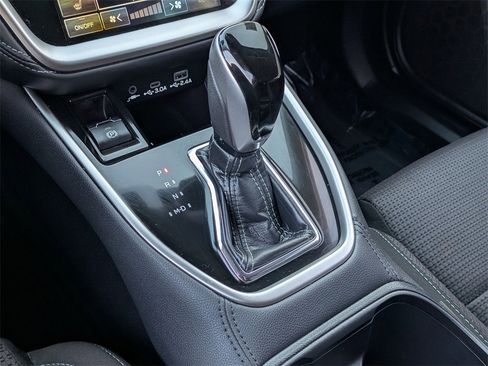 Used 2024 Subaru Outback Premium image 18