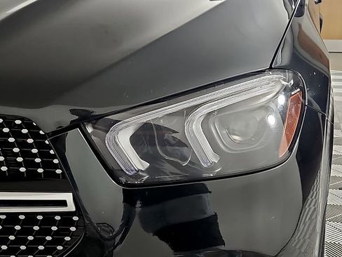 Used 2021 Mercedes-Benz GLE 580 4MATIC image 9