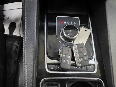 Used 2018 Jaguar F-PACE R-Sport AWD/4WD image 36