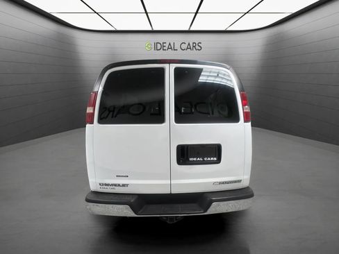 Used 2004 Chevrolet Express 3500 Extended Passenger w/ LS Preferred Equipment Group RWD image 6