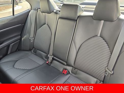 Used 2023 Toyota Camry SE image 14