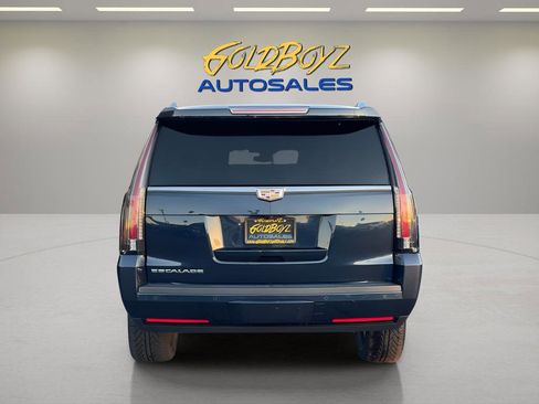 Used 2017 Cadillac Escalade ESV Platinum image 5