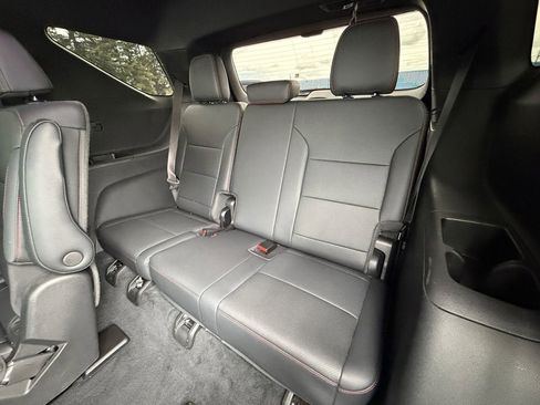 Used 2024 Chevrolet Traverse Z71 w/ Enhanced Driving Package AWD/4WD image 34
