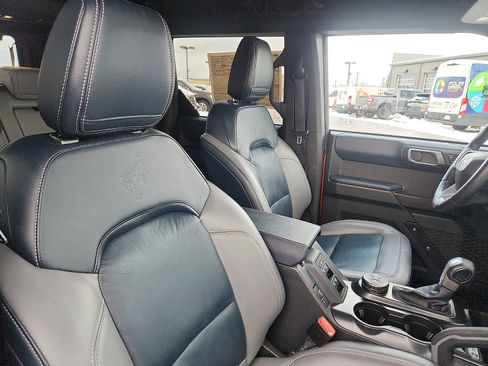Used 2024 Ford Bronco Outer Banks image 32