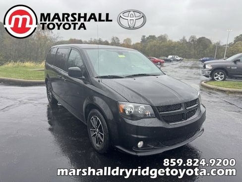 Used 2019 Dodge Grand Caravan GT image 1