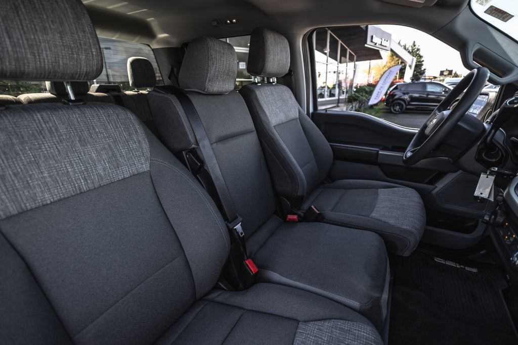 Used 2022 Ford F150 XLT w/ XTR Package AWD/4WD image 33
