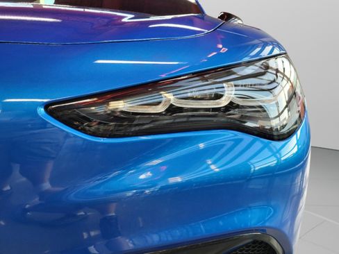 New 2025 Alfa Romeo Stelvio Sprint image 98