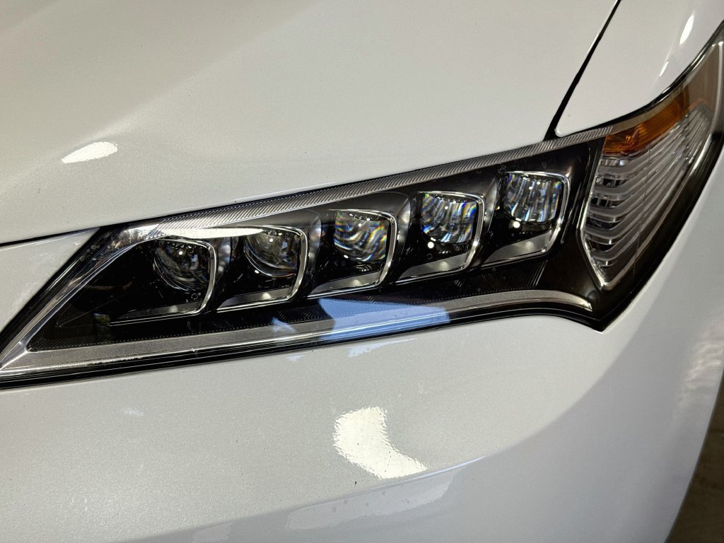 Used 2017 Acura TLX w/ Technology Package AWD/4WD image 38