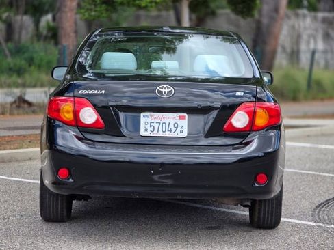 Used 2010 Toyota Corolla image 18