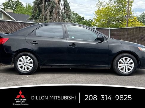 Used 2011 Kia Forte EX FWD image 3