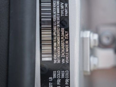 Used 2020 Jeep Renegade Latitude w/ UConnect 8.4 Nav Group image 41