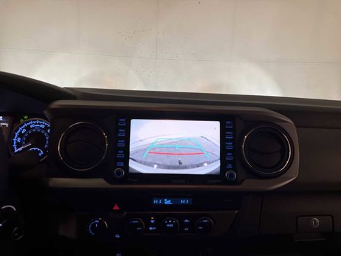 Used 2021 Toyota Tacoma SR5 image 15