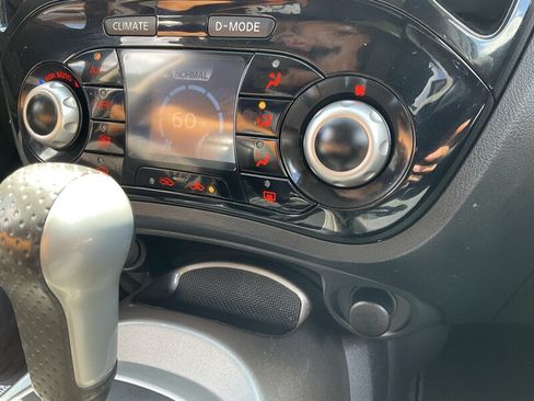 Used 2016 Nissan Juke SV w/ Technology Package AWD/4WD image 31