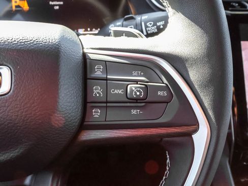 New 2025 Jeep Grand Cherokee L Limited image 27