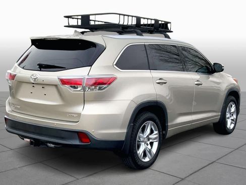 Used 2015 Toyota Highlander Limited image 12