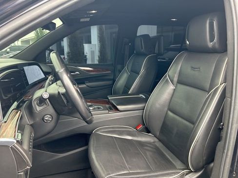 Used 2021 Cadillac Escalade ESV Premium Luxury w/ Driver Assist Tech Package AWD/4WD image 21