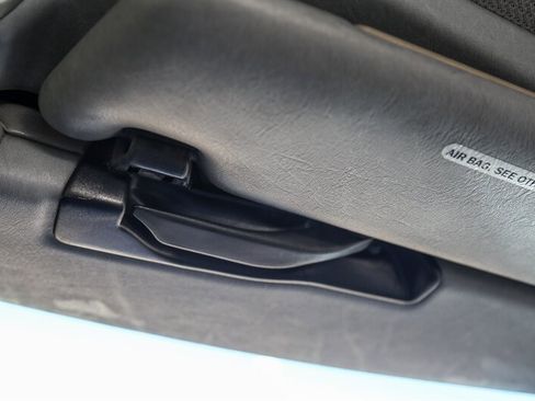 Used 1995 Mercedes-Benz E 320 Convertible image 69