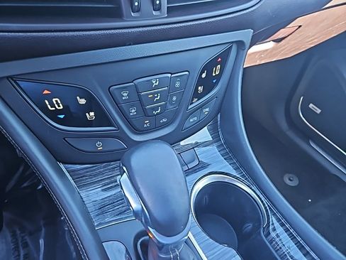 Used 2017 Buick Envision Premium w/ Driver Confidence Package image 18