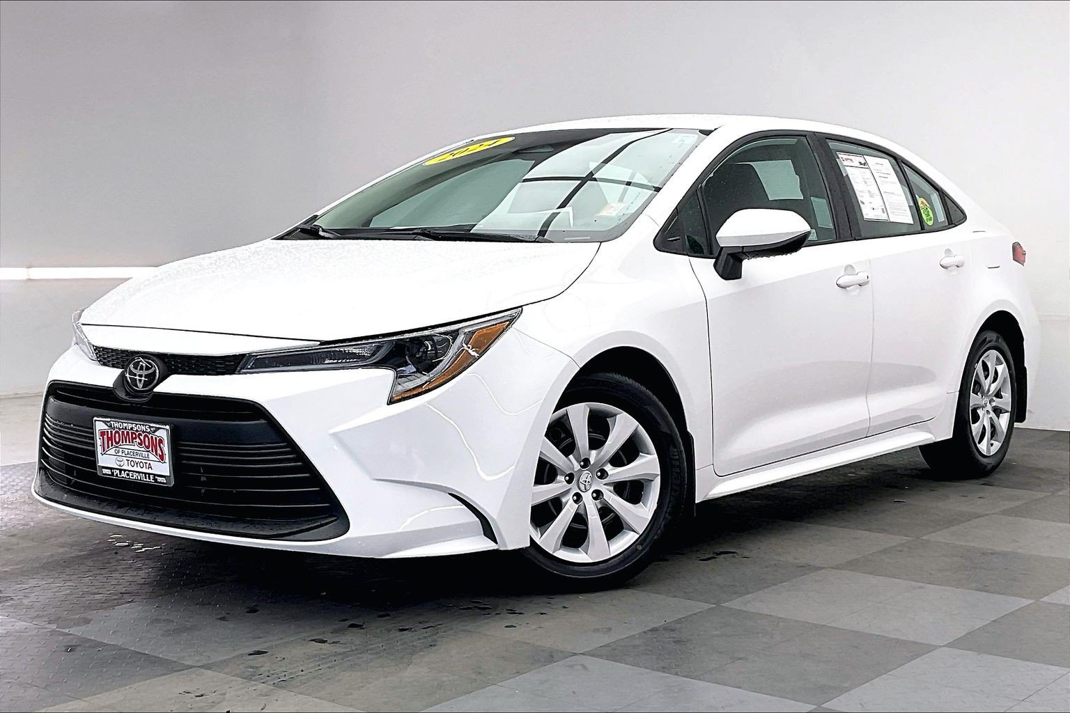 Used 2024 Toyota Corolla LE FWD image 11