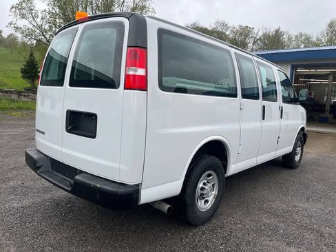 Used 2020 Chevrolet Express 2500 w/ Driver Convenience Package RWD image 10