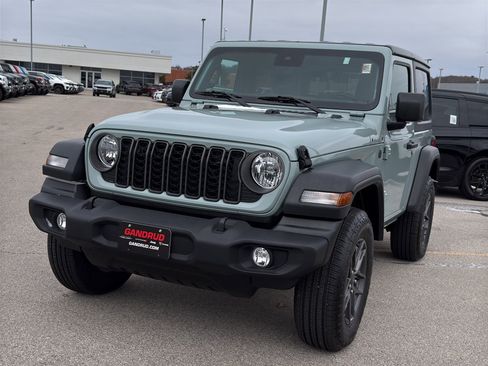 Used 2024 Jeep Wrangler Sport image 2