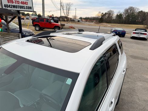 Used 2019 GMC Acadia SLT image 11