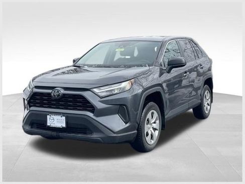 Used 2023 Toyota RAV4 LE AWD/4WD image 1