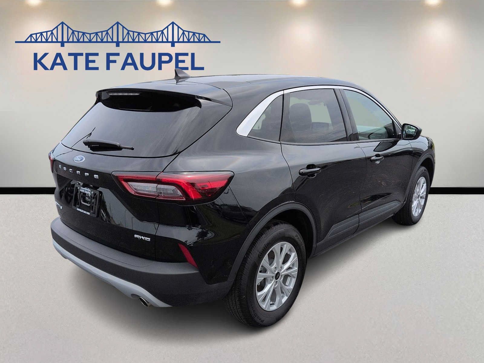 Used 2024 Ford Escape Active AWD/4WD image 7