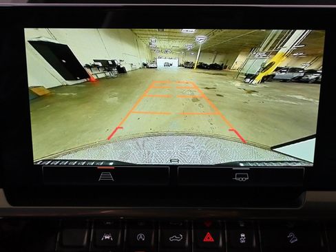 Used 2023 GMC Sierra 1500 SLT w/ SLT Premium Package image 30