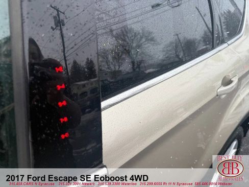 Used 2017 Ford Escape SE image 10