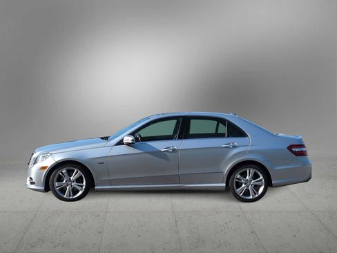 Used 2012 Mercedes-Benz E 350 4MATIC Sedan image 5