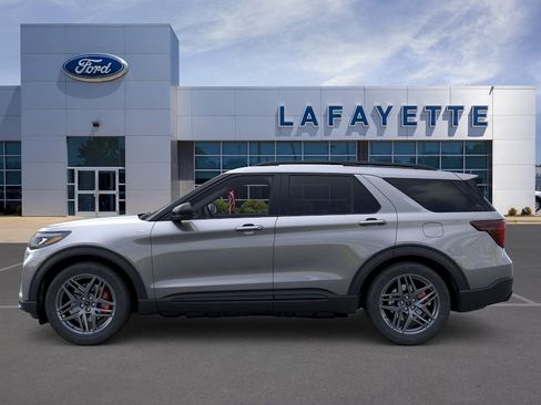 Used 2026 Ford Explorer ST-Line w/ ST-Line Street Pack AWD/4WD image 3