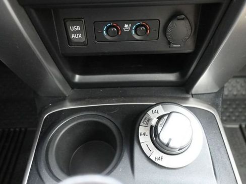 Used 2018 Toyota 4Runner Limited AWD/4WD image 30