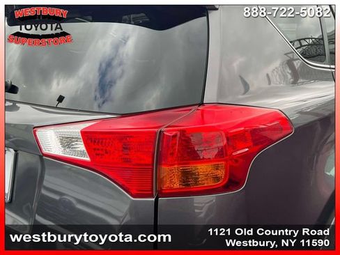 Used 2015 Toyota RAV4 XLE AWD/4WD image 9
