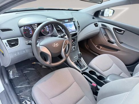 Used 2016 Hyundai Elantra SE FWD image 11