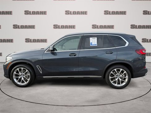 Certified 2022 BMW X5 xDrive40i w/ Premium Package image 2