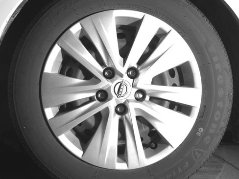 Used 2025 Nissan Sentra S FWD image 15