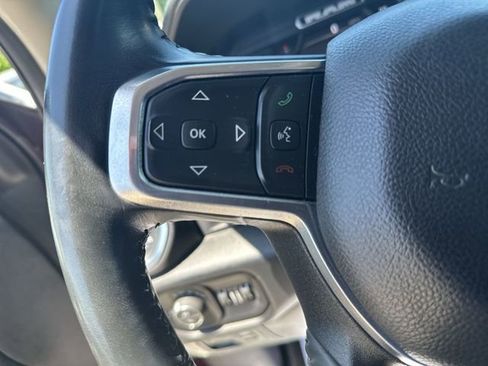Used 2022 RAM 1500 Laramie AWD/4WD image 43